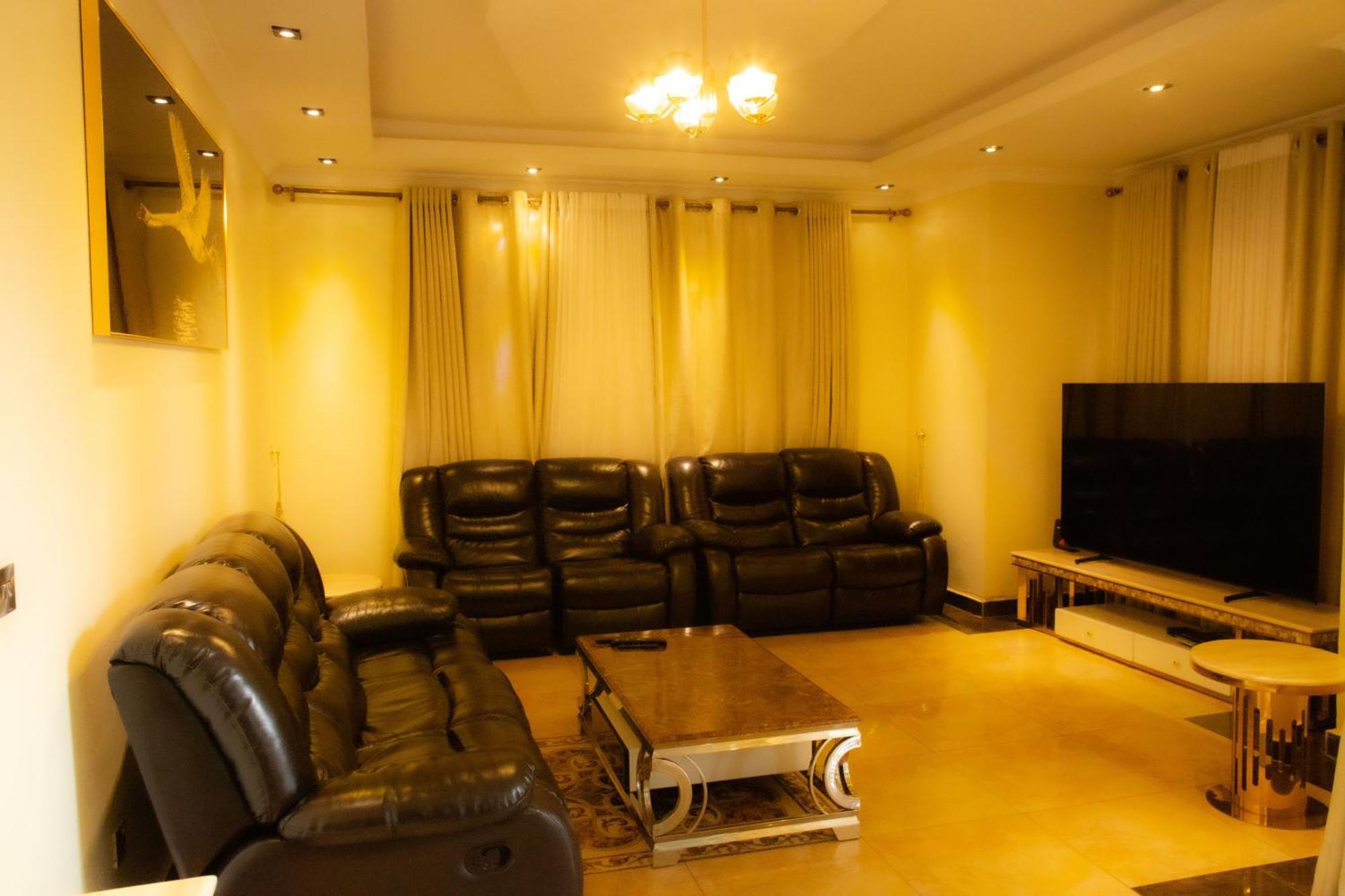 The Vibrant Lodge Gacuriro كيغالي المظهر الخارجي الصورة