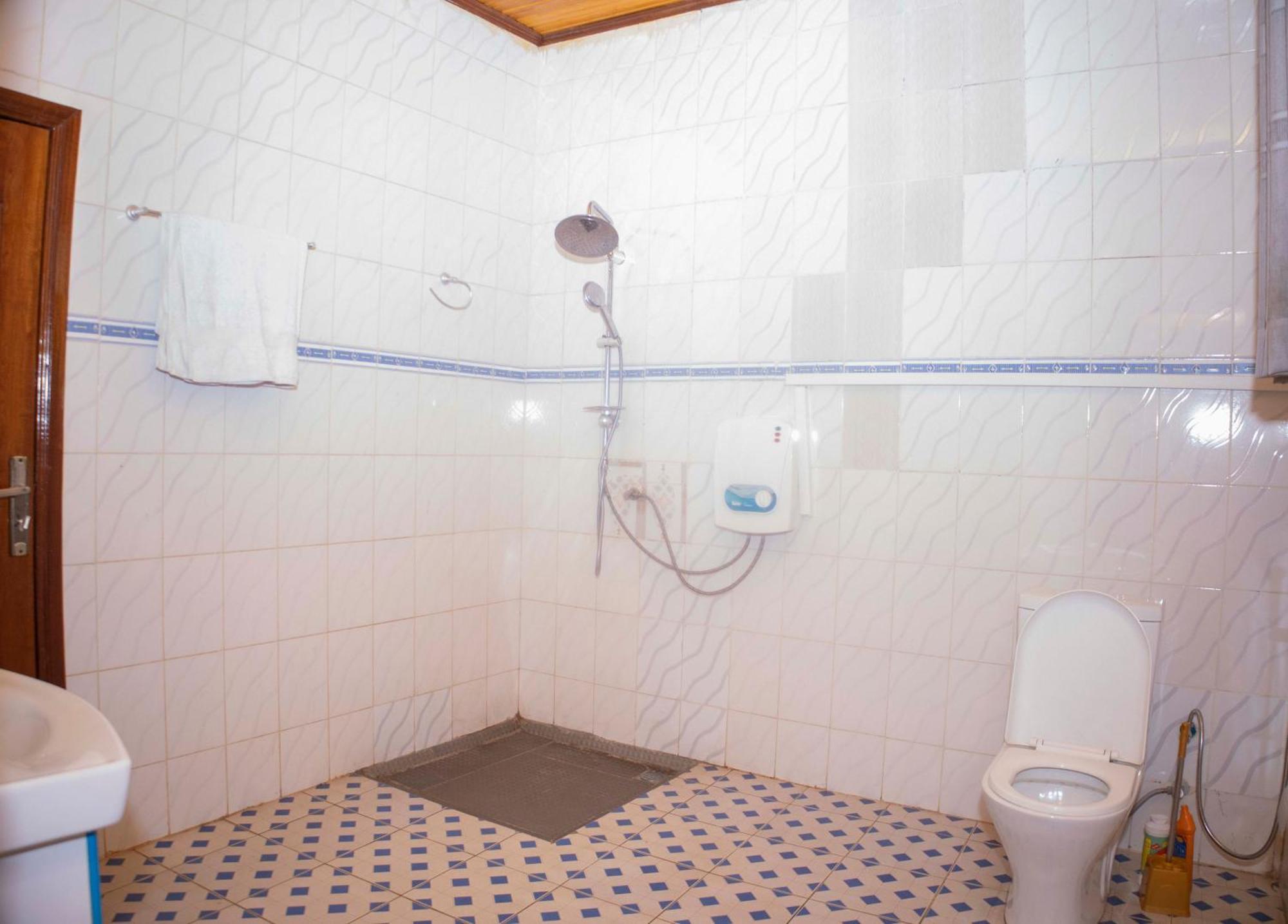 The Vibrant Lodge Gacuriro كيغالي المظهر الخارجي الصورة